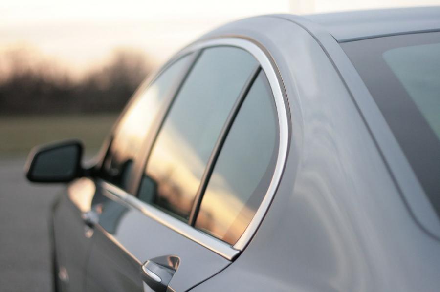  BMW 750i 2009 года  (фото 29 из 32)